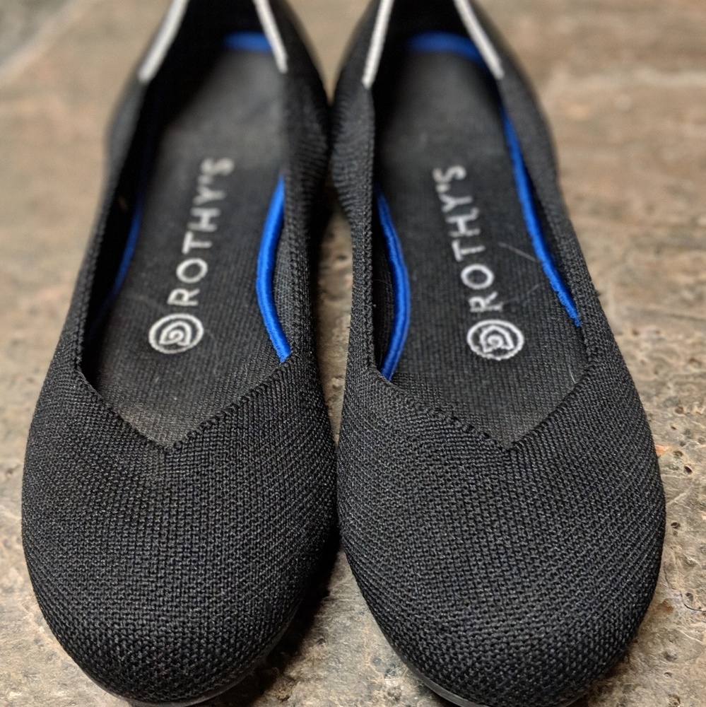 Lightly worn Black Rothy's